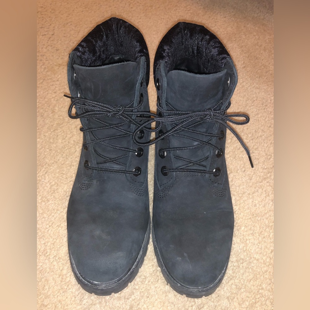 TIMBERLAND Woman’s Black Nubuck/ Velvet Collar Premium Waterproof Boot US 10